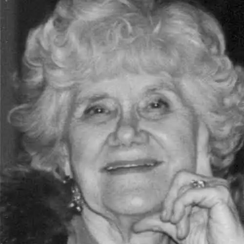 Olive Kohl Giese portrait